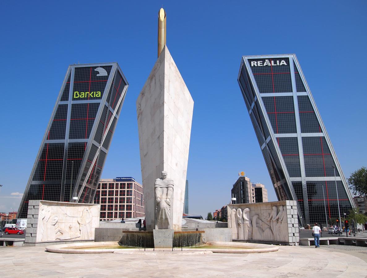 Apartament Atico Puerta De Europa Madryt Zewnętrze zdjęcie