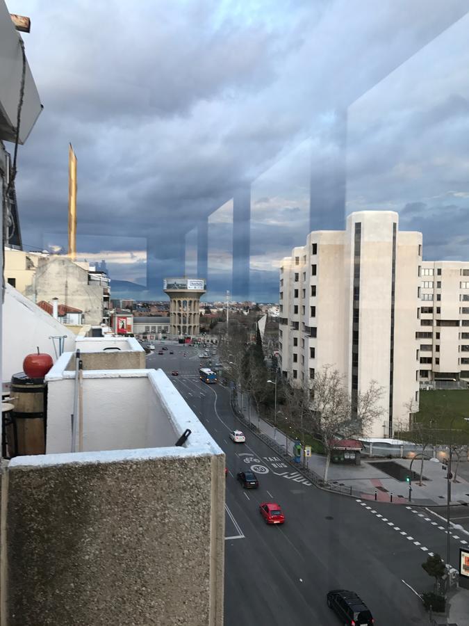 Apartament Atico Puerta De Europa Madryt Zewnętrze zdjęcie